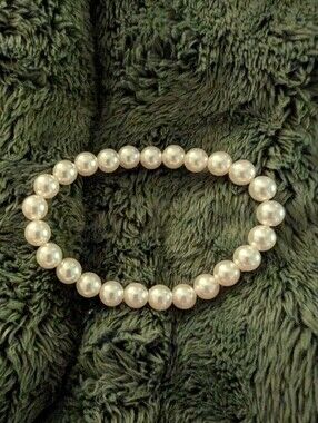 Classic Faux Pearl Stretch Bracelet - White Pearls